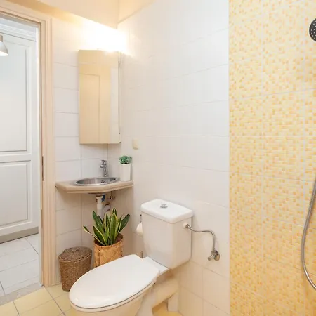 Apartamento τ&g Alepou